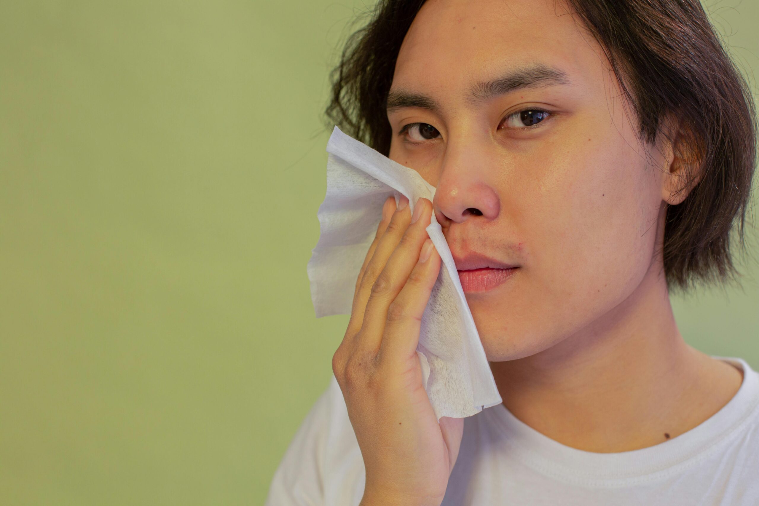 Are Face Wipes Bad for Your Skin? 